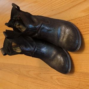 Black sparkley boots